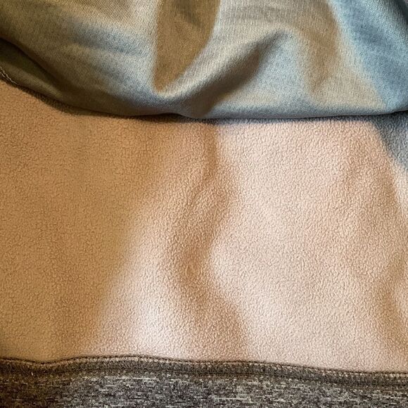 CAROLINA TAR HEELS, 2XL, sweatshirt hoodie, polyester, like new - Picture 6 of 11